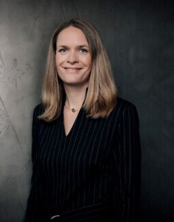 Veronika Former