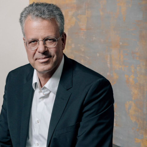 Dr. Jens C. Laub